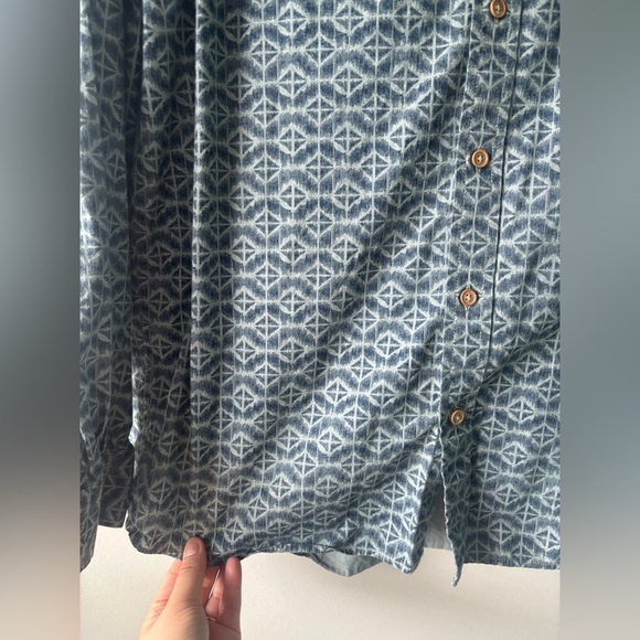 ROWM Men’s Blue Button Up Long Sleeve Collared Shirt Geo Print Size Large - Picture 3 of 8